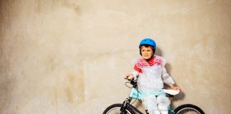 Psychologiczne skutki nadopiekuńczości rodzicielskiej nadopiekuńczość rodziców