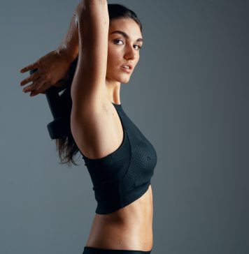 Joga i crossfit: Jak te dwie dyscypliny mogą się uzupełniać joga crossfit