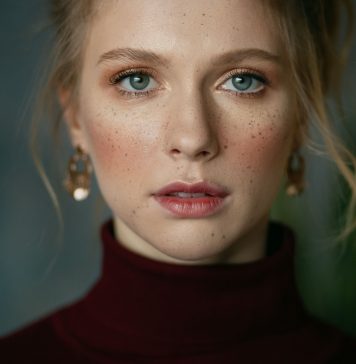 Portretowanie: jak uzyskać naturalne i wyjątkowe zdjęcia portret kobiety